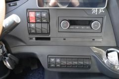 一汽解放 J6P重卡 6X4纯电动换电牵引车(CA4250P66T1BEV)