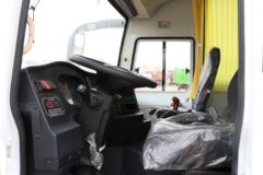 东风超龙 200马力 厢式货车(国六)