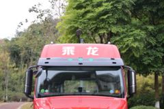 东风柳汽 乘龙T5重卡 400马力 6X4 LNG牵引车(国六)(LZ4250T5DM1)