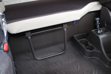 �������� ����H5�п� 260���� 4X2 6.8�ײ�դʽ�ػ���(3.6Tǰ��)(LZ5183CCYH5AB)ͼƬ