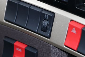 �������� ����H5�п� 260���� 4X2 6.8�ײ�դʽ�ػ���(3.6Tǰ��)(LZ5183CCYH5AB)ͼƬ