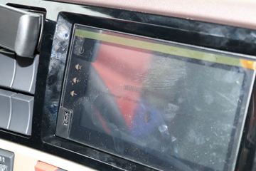 �������� ����H5�п� 260���� 4X2 6.8�ײ�դʽ�ػ���(3.6Tǰ��)(LZ5183CCYH5AB)ͼƬ