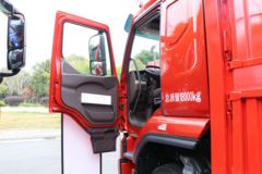 东风柳汽 乘龙H5中卡 260马力 4X2 6.8米仓栅式载货车(3.6T前桥)(LZ5183CCYH5AB)