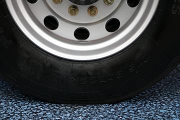 �������� ����H5�п� 260���� 4X2 6.8�ײ�դʽ�ػ���(3.6Tǰ��)(LZ5183CCYH5AB)ͼƬ