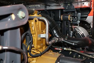 �������� ����H5�п� 260���� 4X2 6.8�ײ�դʽ�ػ���(3.6Tǰ��)(LZ5183CCYH5AB)ͼƬ