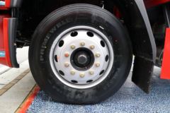 东风柳汽 乘龙H5中卡 260马力 4X2 6.8米仓栅式载货车(3.6T前桥)(LZ5183CCYH5AB)