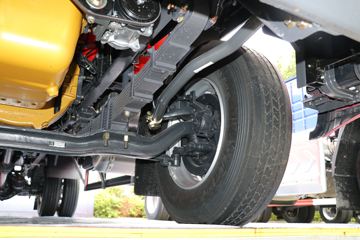 �������� ����H5�п� 260���� 4X2 6.8�ײ�դʽ�ػ���(3.6Tǰ��)(LZ5183CCYH5AB)ͼƬ