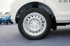 福汽启腾 M70L  基本型 手动 91马力 1.5L面包车