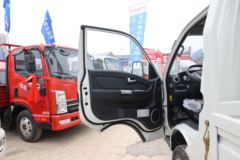 凯马 锐航X1 2.0L 122马力 CNG 双燃料 3.95米单排栏板微卡(国六)(KMC1039NG318D6)