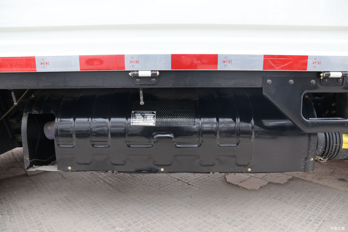  X1 2.0L 122 CNG ˫ȼ 3.95׵΢()(KMC1039NG318D6)                                                