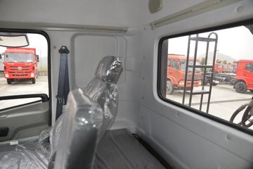 ����ʮͨ ��� 270���� 6X4 �泵�������䳵(��һ�����Ƹ�)(STQ5258JSQS5)ͼƬ