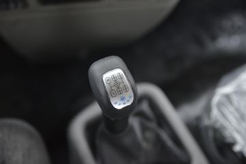 ����ʮͨ ��� 270���� 6X4 �泵�������䳵(��һ�����Ƹ�)(STQ5258JSQS5)ͼƬ