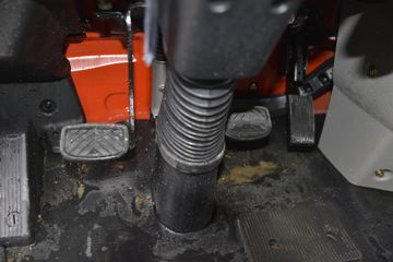 ����ʮͨ ��� 270���� 6X4 �泵�������䳵(��һ�����Ƹ�)(STQ5258JSQS5)ͼƬ