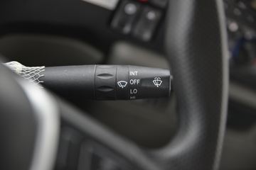 ����ʮͨ ��� 270���� 6X4 �泵�������䳵(��һ�����Ƹ�)(STQ5258JSQS5)ͼƬ