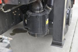 昊龙&nbsp;随车吊底盘图片