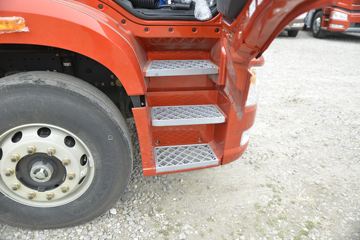 һ����� ��J6P�ؿ� �ʻݰ�2.0 460���� 6X4 AMT�Զ���ǣ����(CA4250P66K24T1A1E5)ͼƬ