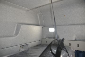 һ����� ��J6P�ؿ� �ʻݰ�2.0 460���� 6X4 AMT�Զ���ǣ����(CA4250P66K24T1A1E5)ͼƬ