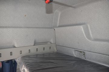 һ����� ��J6P�ؿ� �ʻݰ�2.0 460���� 6X4 AMT�Զ���ǣ����(CA4250P66K24T1A1E5)ͼƬ