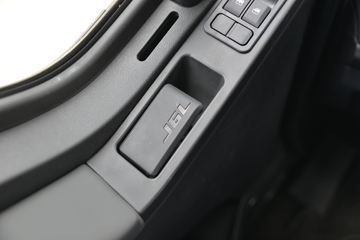 һ����� J6L�п� 2020�� ��Ӣ�� 240���� 4X2 6.2�������ػ���(CA1180P62K1L4E5)ͼƬ