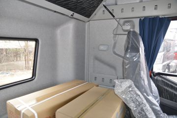 һ����� ��J6P�ؿ� �ʻݰ�2.0 460���� 6X4 AMT�Զ���ǣ����(CA4250P66K24T1A1E5)ͼƬ