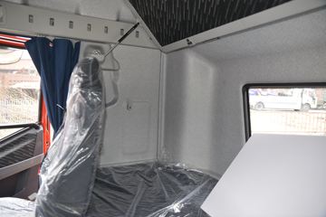 һ����� ��J6P�ؿ� �ʻݰ�2.0 460���� 6X4 AMT�Զ���ǣ����(CA4250P66K24T1A1E5)ͼƬ