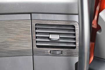 һ����� ��J6P�ؿ� �ʻݰ�2.0 460���� 6X4 AMT�Զ���ǣ����(CA4250P66K24T1A1E5)ͼƬ