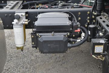 һ����� J6L�п� 2020�� ��Ӣ�� 240���� 4X2 6.2�������ػ���(CA1180P62K1L4E5)ͼƬ