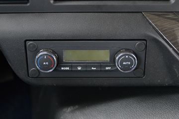 һ����� ��J6P�ؿ� �ʻݰ�2.0 460���� 6X4 AMT�Զ���ǣ����(CA4250P66K24T1A1E5)ͼƬ