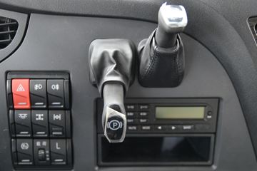 һ����� ��J6P�ؿ� �ʻݰ�2.0 460���� 6X4 AMT�Զ���ǣ����(CA4250P66K24T1A1E5)ͼƬ