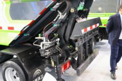 郑州宇通 W3微卡 3.5T 4X2 纯电动自装卸式垃圾车(YTZ5031ZZZD0BEV)