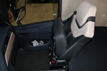 �й����� HOWO TH7�ؿ� ��Ӯ�� 480���� 6X4 AMT�Զ���ǣ����ͼƬ