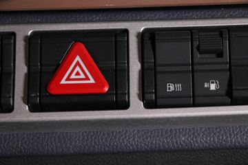 �й����� HOWO TH7�ؿ� ��Ӯ�� 480���� 6X4 AMT�Զ���ǣ����ͼƬ