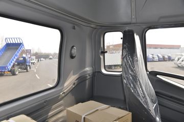 ���� ����˹Q9 220���� 4X2 6.78���Ű��դʽ�ػ���(����)(HFC5181CCYB80K1E2S)ͼƬ