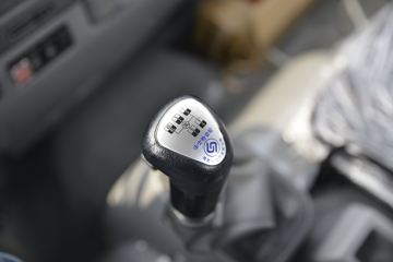 ���� ����˹Q9 220���� 4X2 6.78���Ű��դʽ�ػ���(����)(HFC5181CCYB80K1E2S)ͼƬ