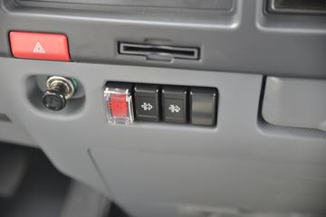 ���� ����˹Q9 220���� 4X2 6.78���Ű��դʽ�ػ���(����)(HFC5181CCYB80K1E2S)ͼƬ