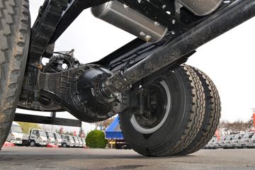 ���� ����˹Q9 220���� 4X2 6.78���Ű��դʽ�ػ���(����)(HFC5181CCYB80K1E2S)ͼƬ