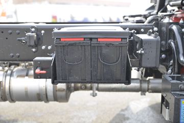 ���� ����˹Q9 220���� 4X2 6.78���Ű��դʽ�ػ���(����)(HFC5181CCYB80K1E2S)ͼƬ