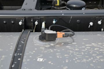 ���� ����˹Q9 220���� 4X2 6.78���Ű��դʽ�ػ���(����)(HFC5181CCYB80K1E2S)ͼƬ