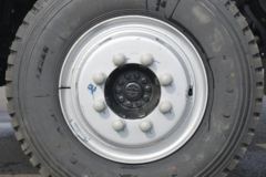 江淮 德沃斯Q9 220马力 4X2 6.78米排半仓栅式载货车(国六)(HFC5181CCYB80K1E2S)