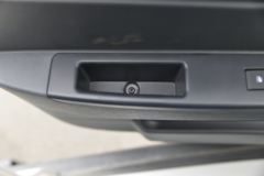 江淮 帅铃E中体 152马力 3.905米排半仓栅式轻卡(HFC5045CCYP92K3C2V)