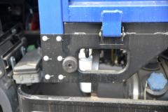 江淮 德沃斯V8 大金牛mini 170马力 5.48米排半栏板载货车(国六)(HFC1140P61K1D7S)