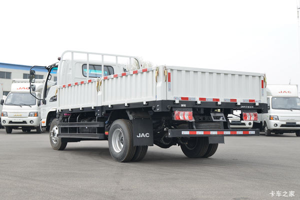 康铃J6载货车普洱市火热促销中 让利高达0.2万