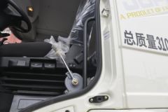 一汽解放 J6P 375马力 8X4 7.86方混凝土搅拌车(凌宇牌)(CLY5315GJB32E51)