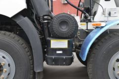 一汽解放 J6P 375马力 8X4 7.86方混凝土搅拌车(凌宇牌)(CLY5315GJB32E51)