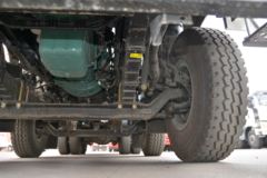 一汽解放 J6P 375马力 8X4 7.86方混凝土搅拌车(凌宇牌)(CLY5315GJB32E51)