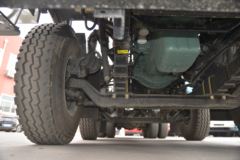 一汽解放 J6P 375马力 8X4 7.86方混凝土搅拌车(凌宇牌)(CLY5315GJB32E51)