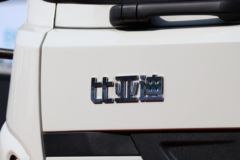 比亚迪 T9 6X4 纯电动车厢可卸式垃圾车(中联牌)(ZBH5251ZXXBYBEV)