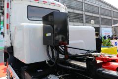 比亚迪 T9 6X4 纯电动车厢可卸式垃圾车(中联牌)(ZBH5251ZXXBYBEV)