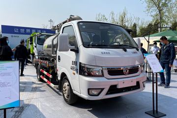 东风途逸 T5 95马力 4X2 吸粪车(中联牌)(国六)(ZBH5040GXEEAY6)