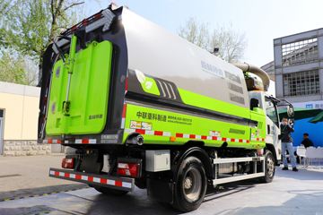 江铃汽车底盘 洒水车/喷洒车外观图片